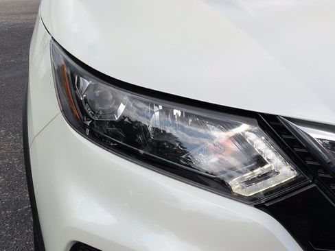 Certified 2020 Nissan Rogue Sport SV w/ Technology Package FWD image 10