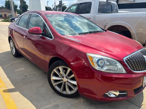 Used 2012 Buick Verano FWD image 2