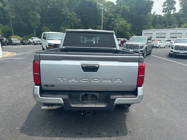 Used 2024 Toyota Tacoma TRD Sport w/ TRD Sport Upgrade Package AWD/4WD image 18