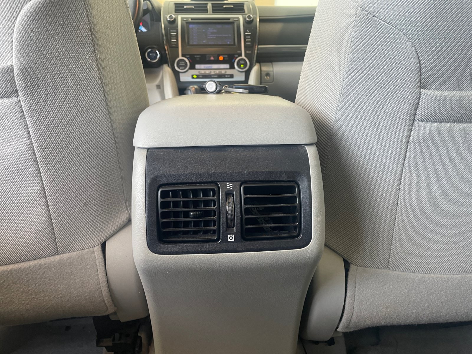 Used 2013 Toyota Camry XLE w/ Convenience Pkg FWD image 30