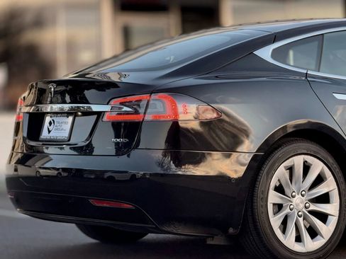 Used 2018 Tesla Model S 100D image 9