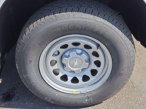 New 2026 Chevrolet Silverado 1500 W/T w/ WT Value Package image 6