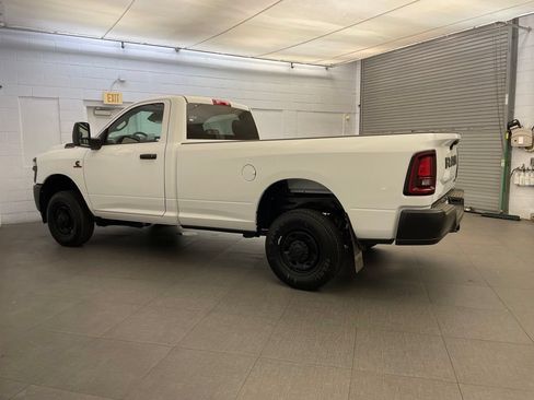 New 2026 RAM 2500 Tradesman AWD/4WD image 4