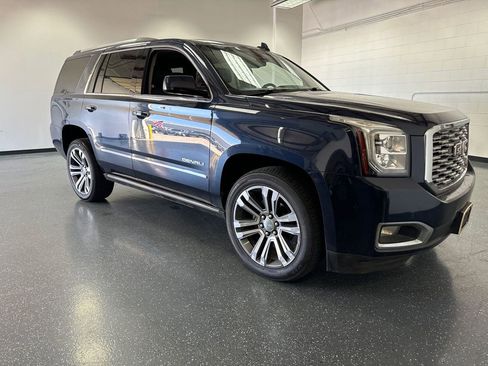 Used 2019 GMC Yukon Denali w/ Denali Ultimate Package image 2