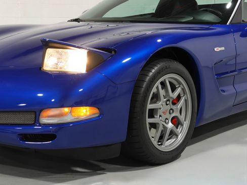 Used 2003 Chevrolet Corvette Z06 w/ Memory Package, 3 Drivers RWD image 34