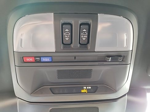 Used 2025 Subaru Crosstrek 2.5i Wilderness w/ Crosstrek Mirror Package image 42