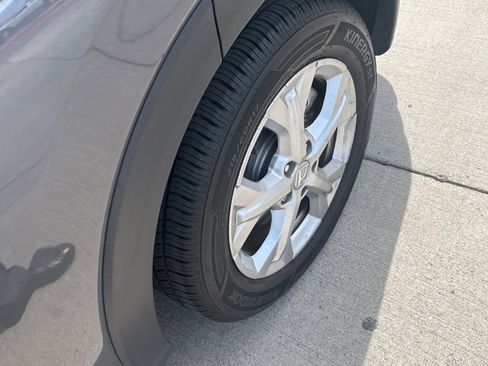 Used 2023 Honda HR-V LX image 7