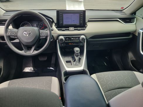 Used 2020 Toyota RAV4 XLE FWD image 15