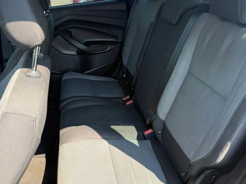 Used 2018 Ford Escape S image 9