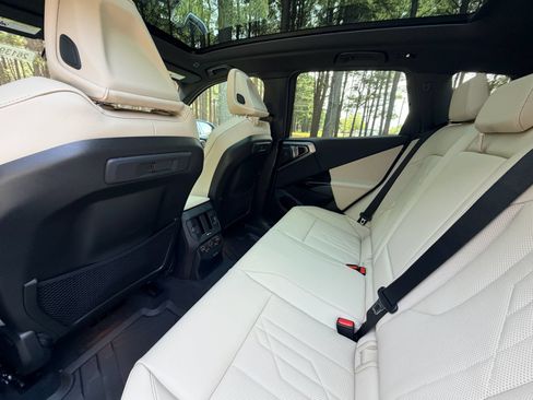 New 2026 BMW X3 xDrive30i w/ Premium Package AWD/4WD image 15