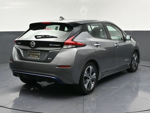 Used 2019 Nissan Leaf SV w/ SV Technology Package image 4