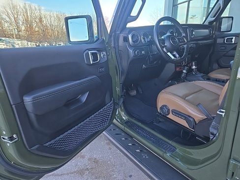 Used 2023 Jeep Wrangler Unlimited Rubicon w/ Safety Group image 33