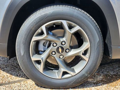 New 2026 Chevrolet Trax LT w/ Driver Confidence Package image 15