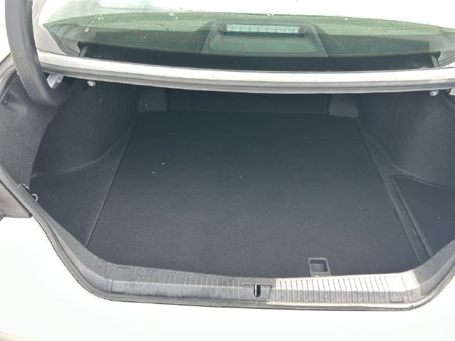 Used 2020 Toyota Avalon XLE w/ Moonroof Package FWD image 34