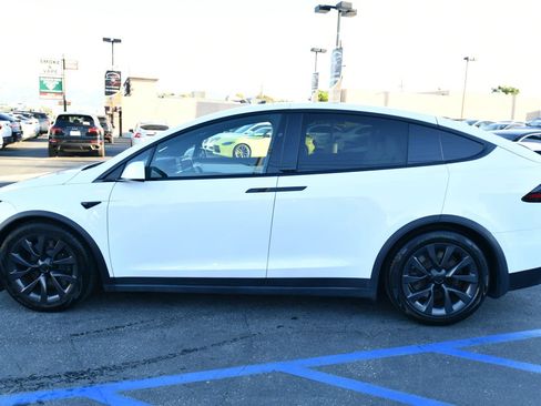 Used 2023 Tesla Model X AWD/4WD image 4