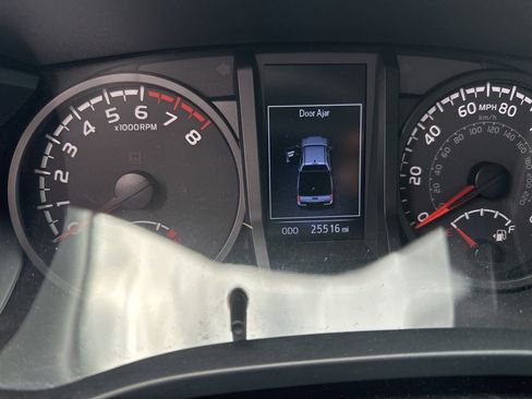 Used 2023 Toyota Tacoma SR image 9