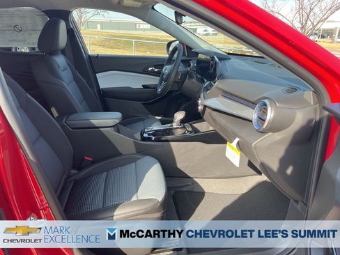 New 2026 Chevrolet Trax LT w/ Driver Confidence Package image 28