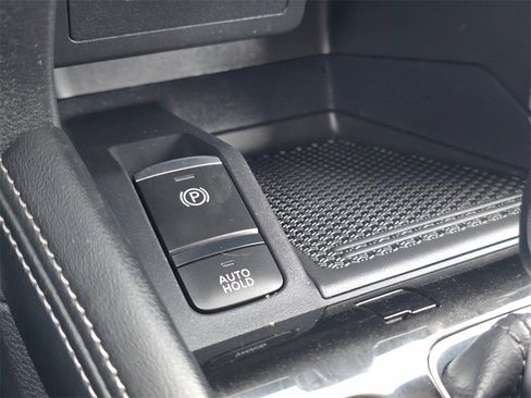 Used 2024 Nissan Kicks SV image 33