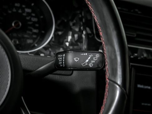 Used 2020 Volkswagen GTI S image 25