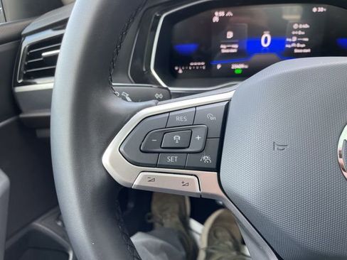 Used 2023 Volkswagen Jetta SE image 20