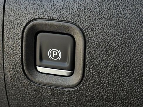 Used 2024 Chevrolet Silverado 1500 Custom RWD image 26