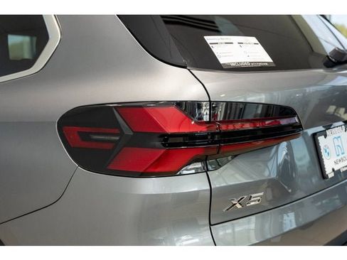 New 2026 BMW X5 xDrive40i w/ Premium Package image 50