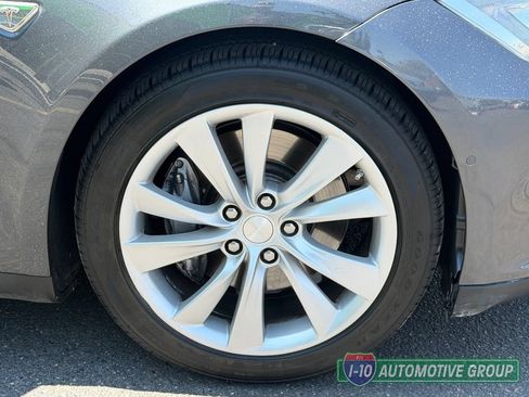 Used 2015 Tesla Model S 70 RWD image 12