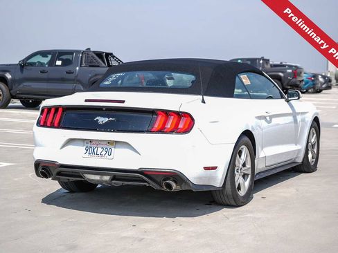 Used 2022 Ford Mustang Convertible RWD image 6