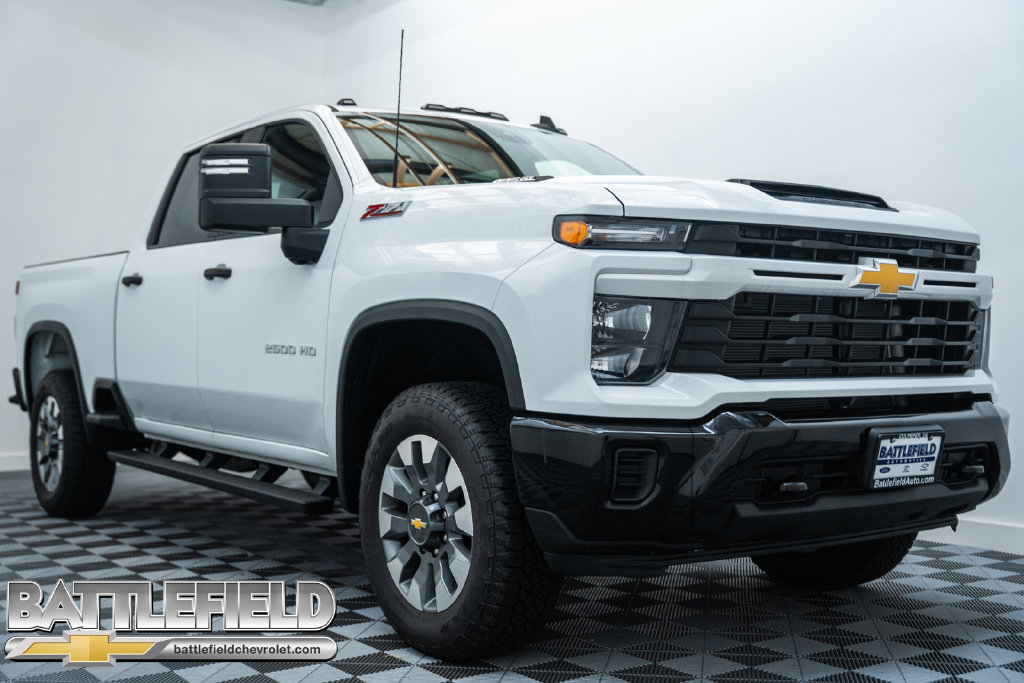 New 2026 Chevrolet Silverado 2500 Custom w/ Custom Convenience Package AWD/4WD image 1