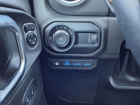 Used 2023 Jeep Wrangler Unlimited Rubicon 4xe w/ Safety Group AWD/4WD image 19