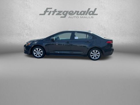 Used 2026 Toyota Corolla LE FWD image 5