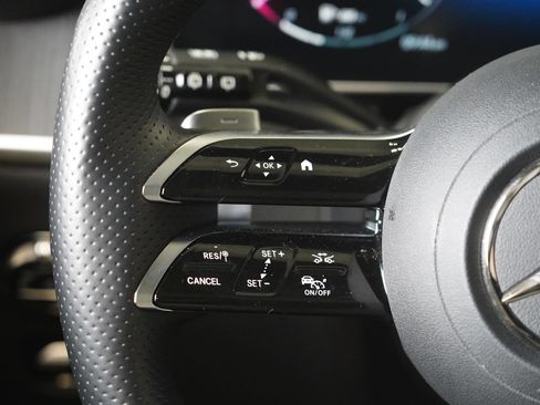 Certified 2026 Mercedes-Benz GLC 350e 4MATIC image 16