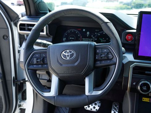 Certified 2025 Toyota Tacoma TRD Sport w/ TRD Sport Premium Package AWD/4WD image 33