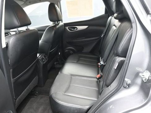 Used 2020 Nissan Rogue Sport SL AWD/4WD image 14