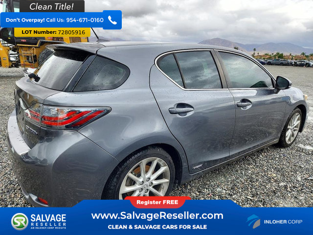 Used 2013 Lexus CT 200h w/ Premium Pkg w/Navigation FWD image 4