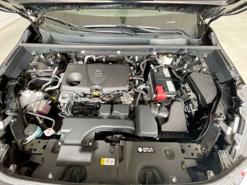 Certified 2025 Toyota RAV4 XLE AWD/4WD image 25