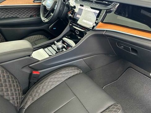 New 2026 Jeep Grand Cherokee L Summit w/ Obsidian Package AWD/4WD image 14