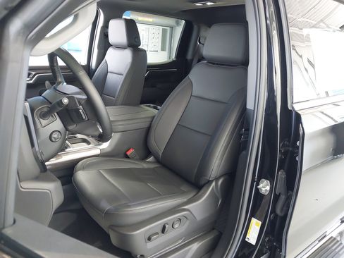 Used 2025 Chevrolet Silverado 1500 LTZ AWD/4WD image 23