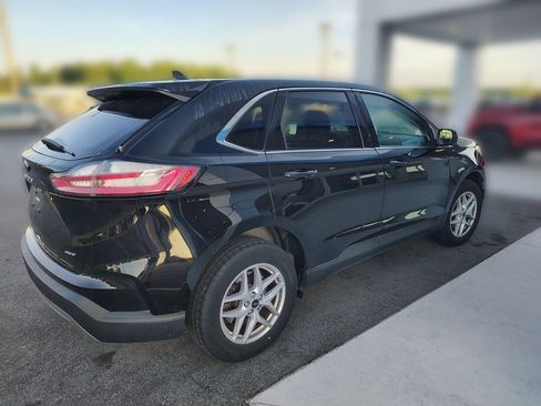 Used 2024 Ford Edge SEL AWD/4WD image 4