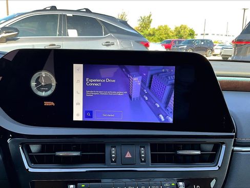 New 2025 Lexus ES 350 w/ Premium Package image 18