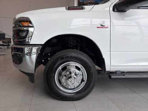 New 2026 RAM 3500 Tradesman AWD/4WD image 10