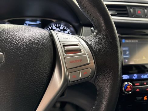 Used 2015 Nissan Rogue SL w/ SL Premium Package image 12