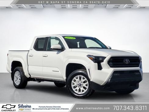 Used 2024 Toyota Tacoma SR5 AWD/4WD image 1