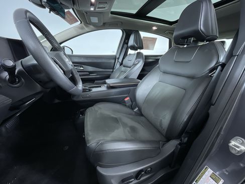Certified 2024 Nissan Ariya AWD image 15