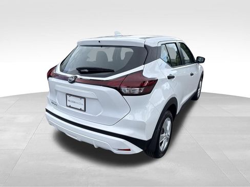 Used 2025 Nissan Kicks Play S FWD image 7
