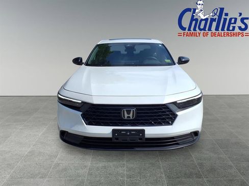 Used 2024 Honda Accord Sport image 2