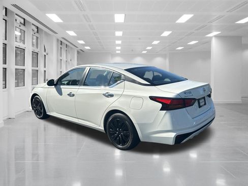 Used 2021 Nissan Altima 2.5 S FWD image 7