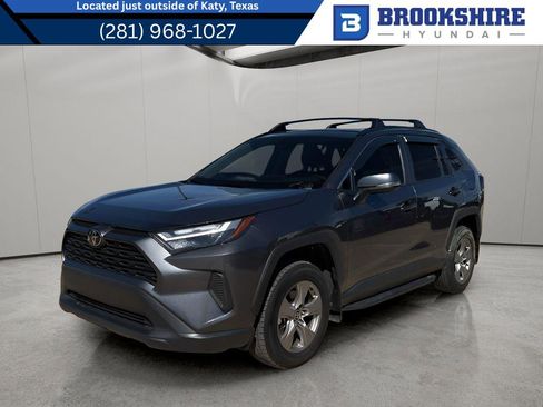 Used 2025 Toyota RAV4 XLE w/ Convenience Package image 1