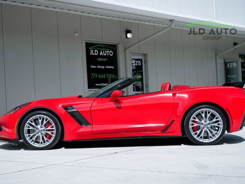 Used 2016 Chevrolet Corvette Z06 w/ 3LZ Preferred Equipment Group image 5