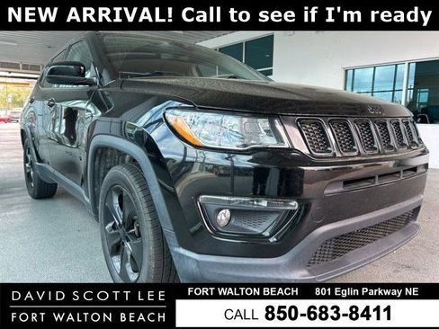 Used 2018 Jeep Compass Altitude image 1